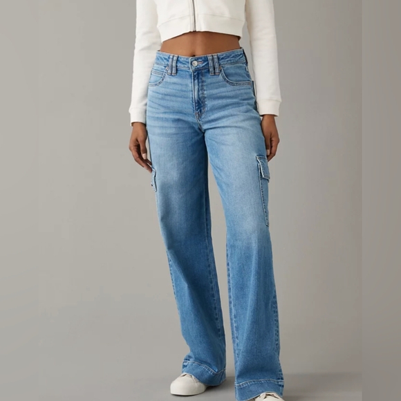 American Eagle Outfitters Denim - American Eagle Super High Rise Baggy Wide Leg Stretch Jeans Size 8 Regular
